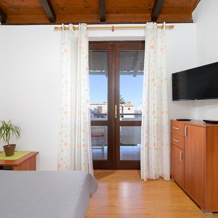 Apartment Pinjola Пореч Экстерьер фото