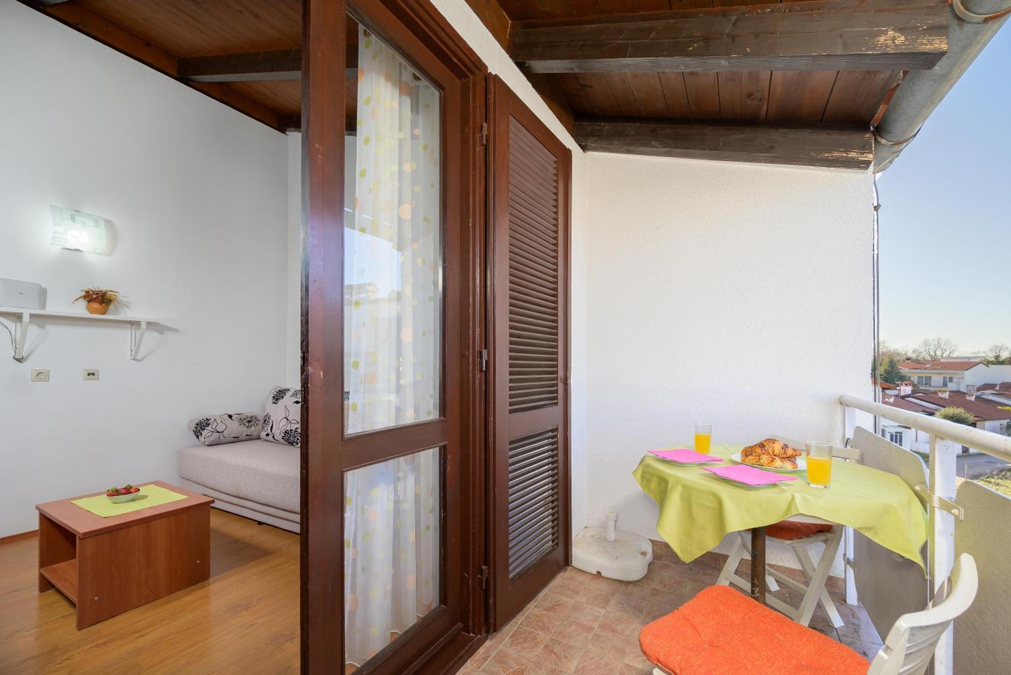 Apartment Pinjola Пореч Экстерьер фото
